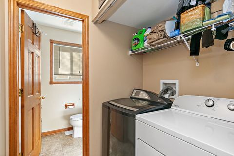 Tiny photo for 2581 Stanton Circle, Lake In The Hills, IL 60156 (MLS # 12569301)