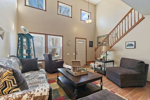 Tiny photo for 2581 Stanton Circle, Lake In The Hills, IL 60156 (MLS # 12569301)