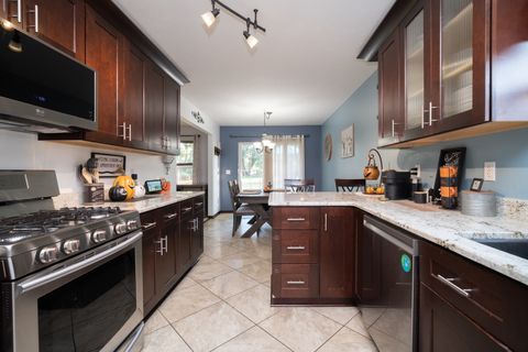 Tiny photo for 106 Thornhill Drive, Poplar Grove, IL 61065 (MLS # 12521698)