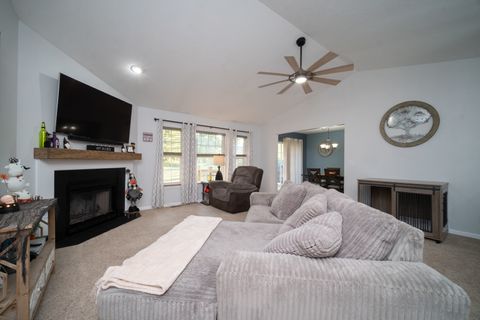 Tiny photo for 106 Thornhill Drive, Poplar Grove, IL 61065 (MLS # 12521698)