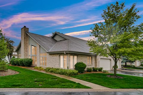 Tiny photo for 19 W Bay Road, Palos Heights, IL 60463 (MLS # 12516453)