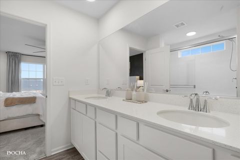 Tiny photo for 2155 Hartfield Avenue, Yorkville, IL 60560 (MLS # 12582512)