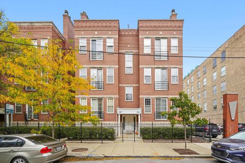Tiny photo for 1316 W Belmont Avenue #2E, Chicago, IL 60657 (MLS # 12505752)