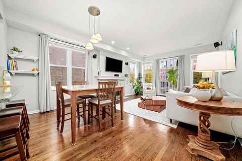 Tiny photo for 1316 W Belmont Avenue #2E, Chicago, IL 60657 (MLS # 12505752)