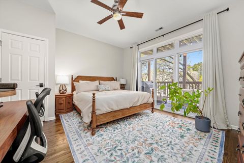 Tiny photo for 1316 W Belmont Avenue #2E, Chicago, IL 60657 (MLS # 12505752)