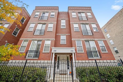 Tiny photo for 1316 W Belmont Avenue #2E, Chicago, IL 60657 (MLS # 12505752)