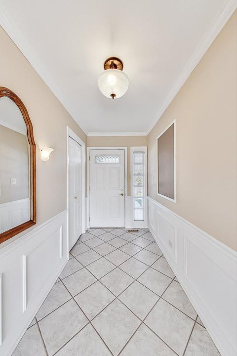 Tiny photo for 1145 Nottingham Lane, Hoffman Estates, IL 60169 (MLS # 12636507)