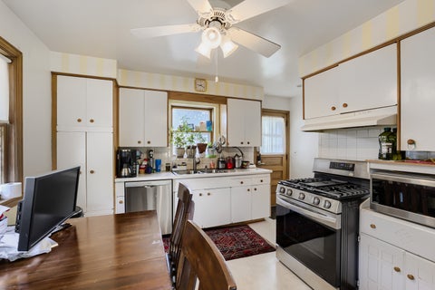 Tiny photo for 603 N Wilshire Lane, Arlington Heights, IL 60004 (MLS # 12700270)