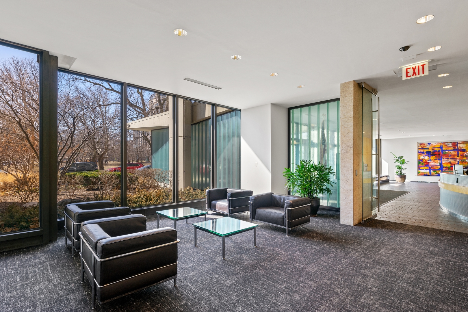 2800 N Lake Shore Drive 905