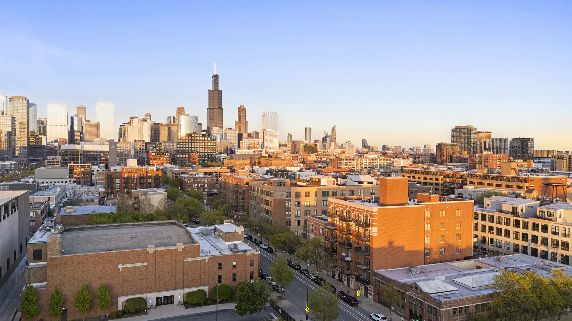 1355 W WASHINGTON Boulevard 4D