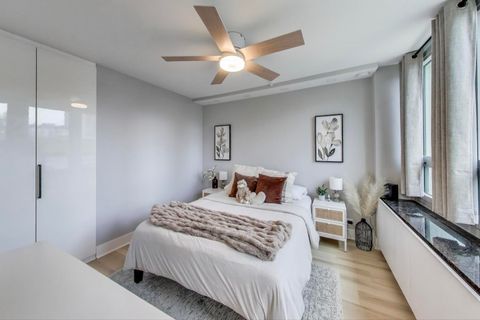 Tiny photo for 88 W Schiller Street #305L, Chicago, IL 60610 (MLS # 12478403)