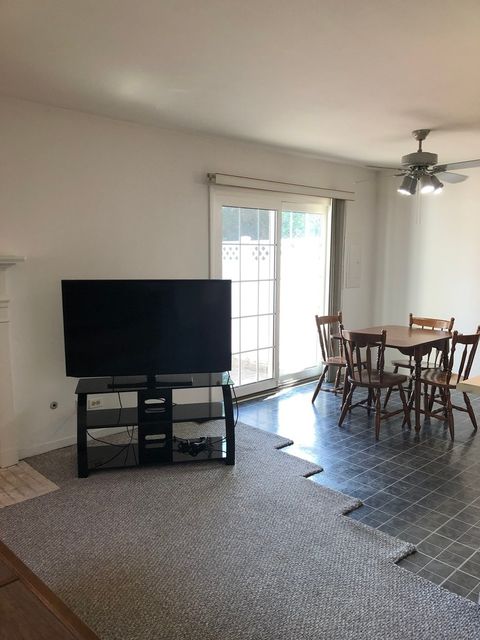 Tiny photo for 353 Le Parc Circle #353, Buffalo Grove, IL 60089 (MLS # 12494470)