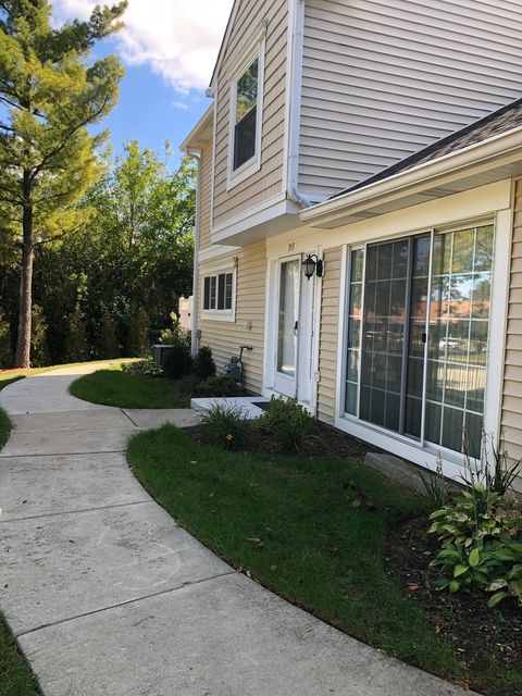 Tiny photo for 353 Le Parc Circle #353, Buffalo Grove, IL 60089 (MLS # 12494470)