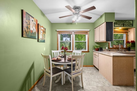 Tiny photo for 1531 29th Street, Bettendorf, IA 52722 (MLS # 12761214)