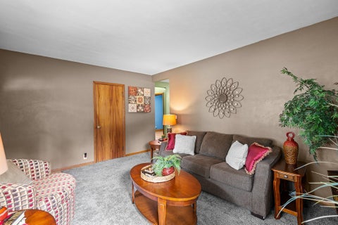 Tiny photo for 1531 29th Street, Bettendorf, IA 52722 (MLS # 12761214)