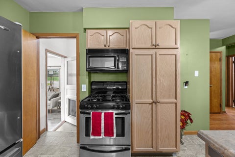 Tiny photo for 1531 29th Street, Bettendorf, IA 52722 (MLS # 12761214)