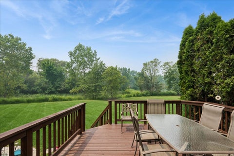 Tiny photo for 14380 W Shankiln Court, Green Oaks, IL 60048 (MLS # 12708515)