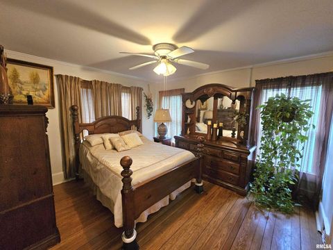 Tiny photo for 1800 FRANKLIN Avenue, Mt Vernon, IL 62864 (MLS # EB458955)