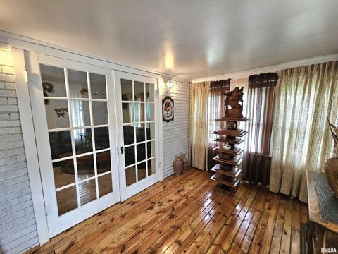 Tiny photo for 1800 FRANKLIN Avenue, Mt Vernon, IL 62864 (MLS # EB458955)