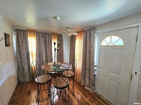 Tiny photo for 1800 FRANKLIN Avenue, Mt Vernon, IL 62864 (MLS # EB458955)