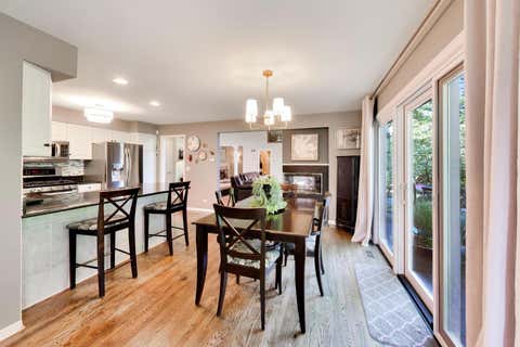 Tiny photo for 1309 S Pine Avenue, Arlington Heights, IL 60005 (MLS # 12737399)