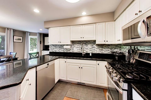 Tiny photo for 1309 S Pine Avenue, Arlington Heights, IL 60005 (MLS # 12737399)