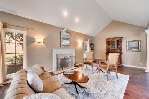 Tiny photo for 1309 S Pine Avenue, Arlington Heights, IL 60005 (MLS # 12737399)