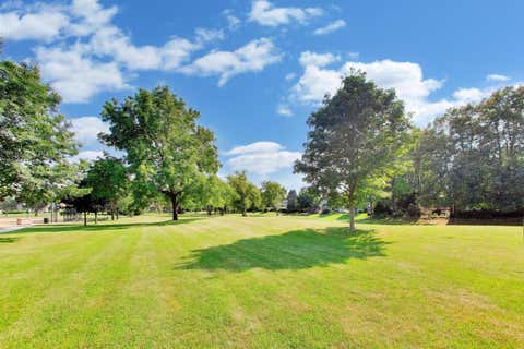 Tiny photo for 1309 S Pine Avenue, Arlington Heights, IL 60005 (MLS # 12737399)