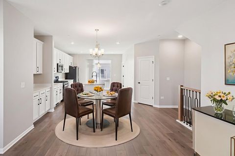 Tiny photo for 1533 Executive Way, Des Plaines, IL 60018 (MLS # 12519500)