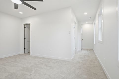 Tiny photo for 1207 W Walnut Street, Bloomington, IL 61701 (MLS # 12541706)