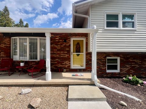 Tiny photo for 512 Norton Drive, Oakland, IL 61943 (MLS # 12470596)