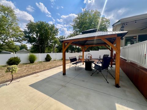 Tiny photo for 512 Norton Drive, Oakland, IL 61943 (MLS # 12470596)