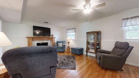Tiny photo for 512 Norton Drive, Oakland, IL 61943 (MLS # 12470596)