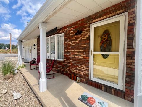 Tiny photo for 512 Norton Drive, Oakland, IL 61943 (MLS # 12470596)