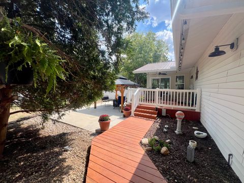 Tiny photo for 512 Norton Drive, Oakland, IL 61943 (MLS # 12470596)