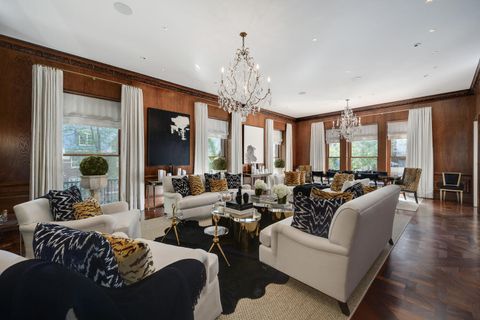 Tiny photo for 1500 N Astor Street #6, Chicago, IL 60610 (MLS # 12617349)