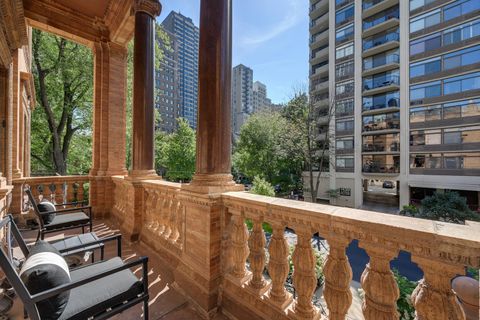 Tiny photo for 1500 N Astor Street #6, Chicago, IL 60610 (MLS # 12617349)
