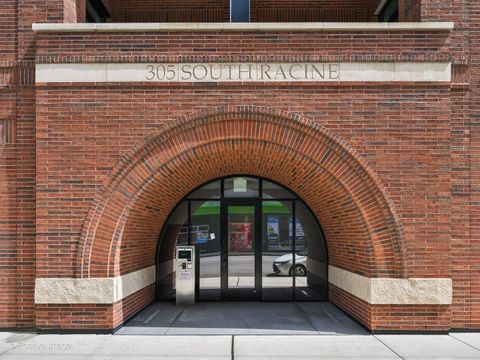 Tiny photo for 305 S Racine Avenue #2A, Chicago, IL 60607 (MLS # 12623737)