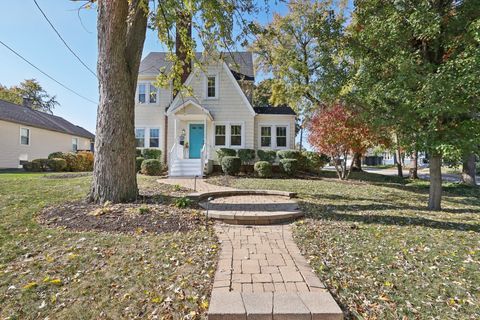 A home in Glen Ellyn