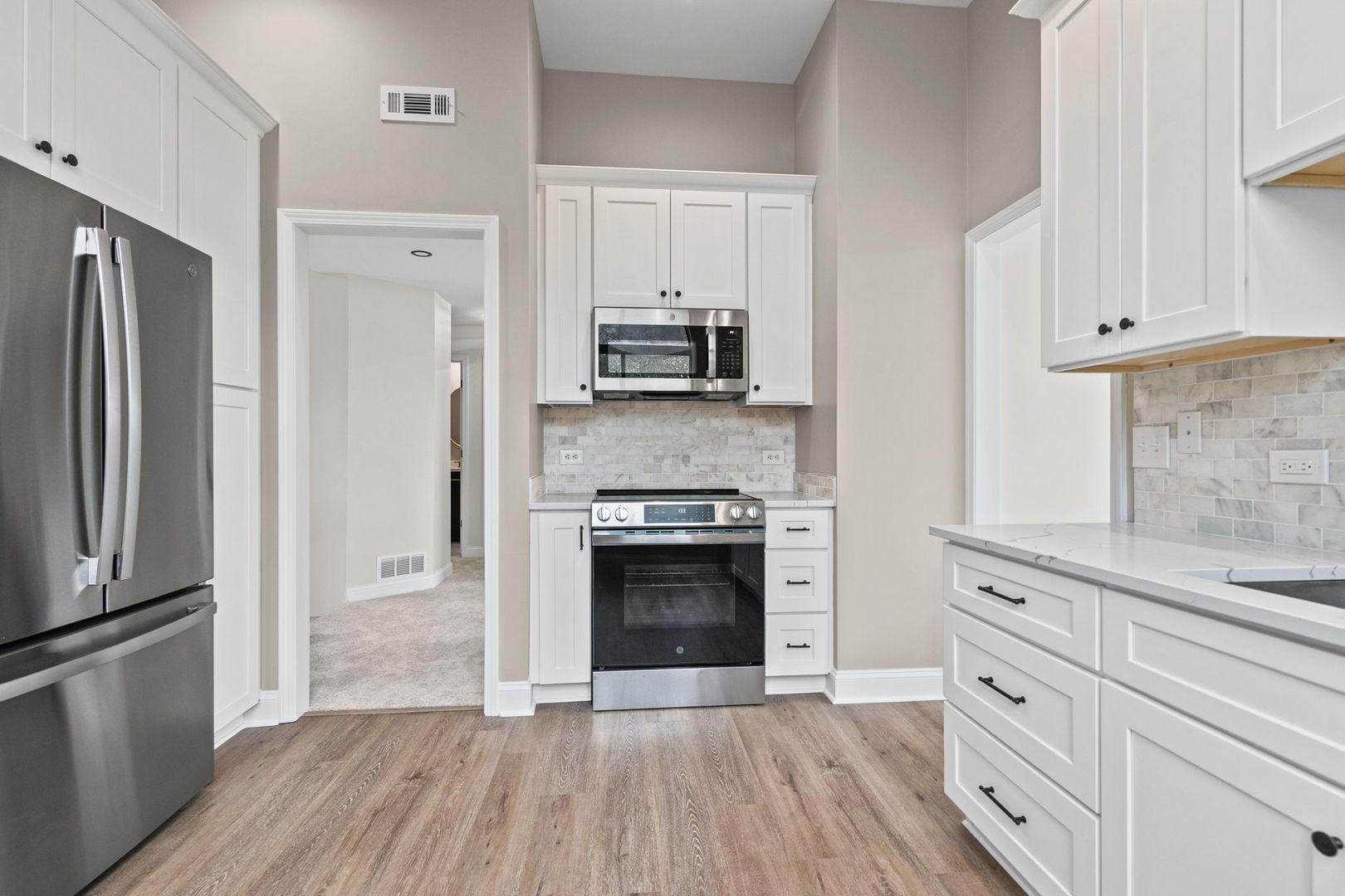 753 Shoreline Road 0