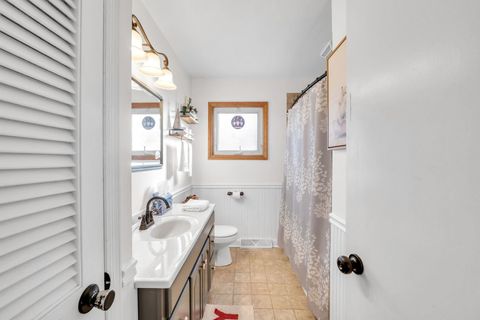 Tiny photo for 10840 S Kolmar Avenue, Oak Lawn, IL 60453 (MLS # 12531255)