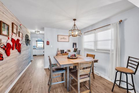 Tiny photo for 10840 S Kolmar Avenue, Oak Lawn, IL 60453 (MLS # 12531255)