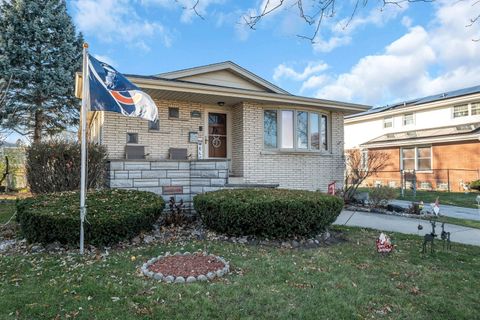 Photo of 10840 S Kolmar Avenue, Oak Lawn, IL 60453 (MLS # 12531255)