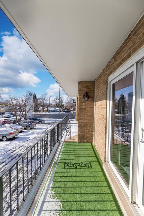 Tiny photo for 10117 S Cicero Avenue #206, Oak Lawn, IL 60453 (MLS # 12546137)