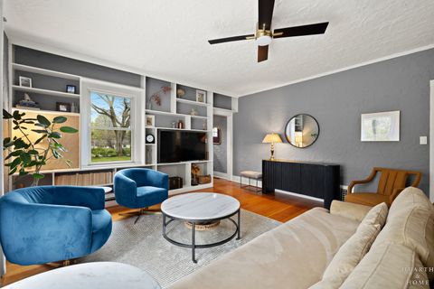 Tiny photo for Crystal Lake, IL 60012 (MLS # 12621520)