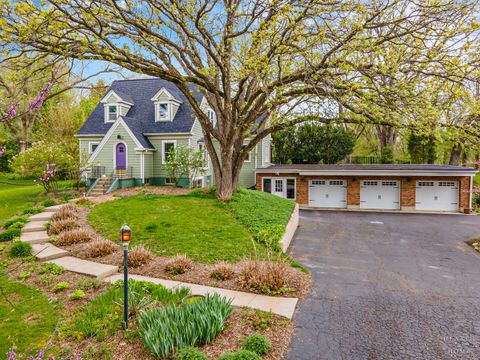 Photo of Crystal Lake, IL 60012 (MLS # 12621520)