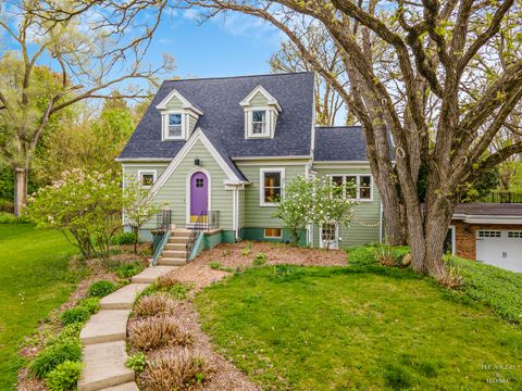 Tiny photo for Crystal Lake, IL 60012 (MLS # 12621520)