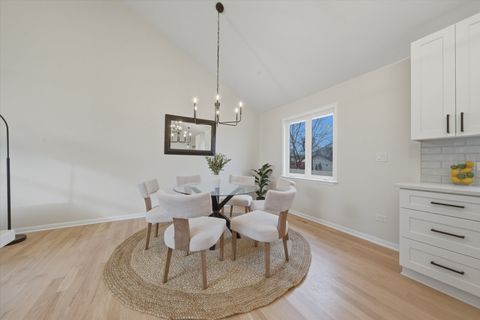 Tiny photo for 514 N Lockwood Drive, Lockport, IL 60441 (MLS # 12573415)