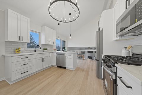 Tiny photo for 514 N Lockwood Drive, Lockport, IL 60441 (MLS # 12573415)