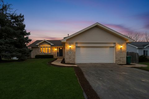 Tiny photo for 514 N Lockwood Drive, Lockport, IL 60441 (MLS # 12573415)